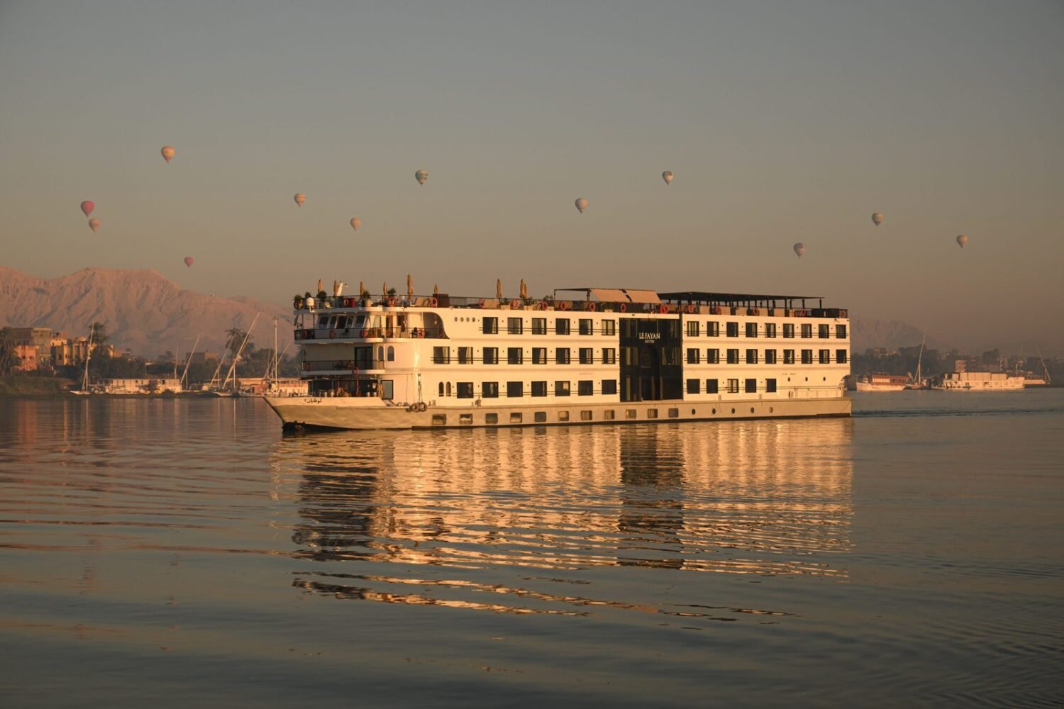 Le Fayan Suites sailing at first light