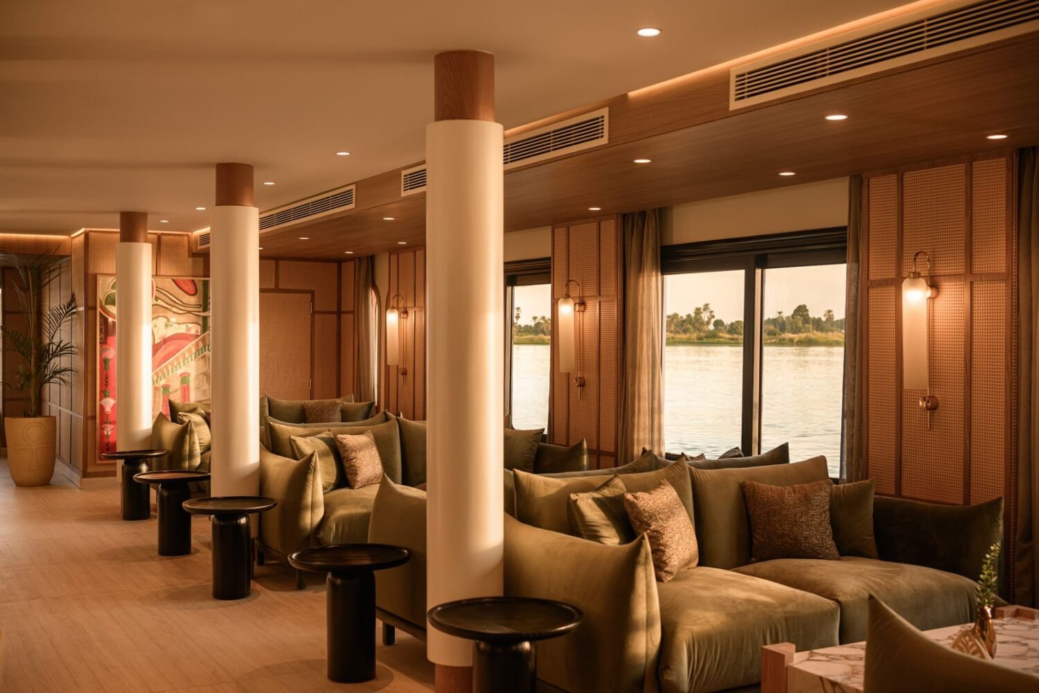 The lounge on Le Fayan Suites