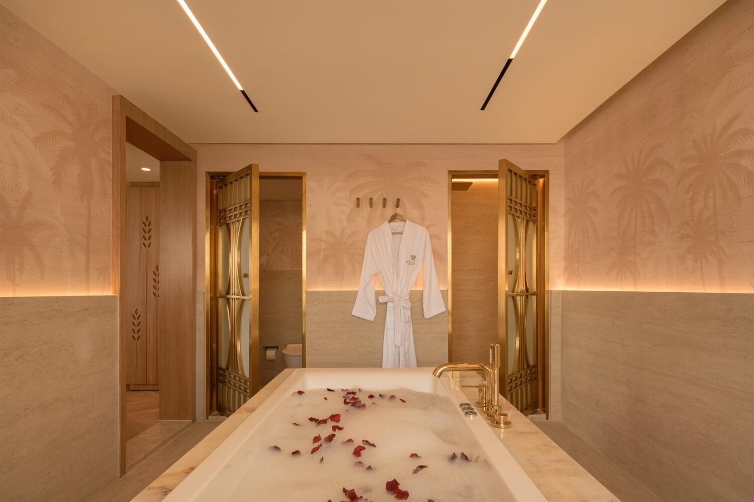 Spa bath on Le Fayan Suites