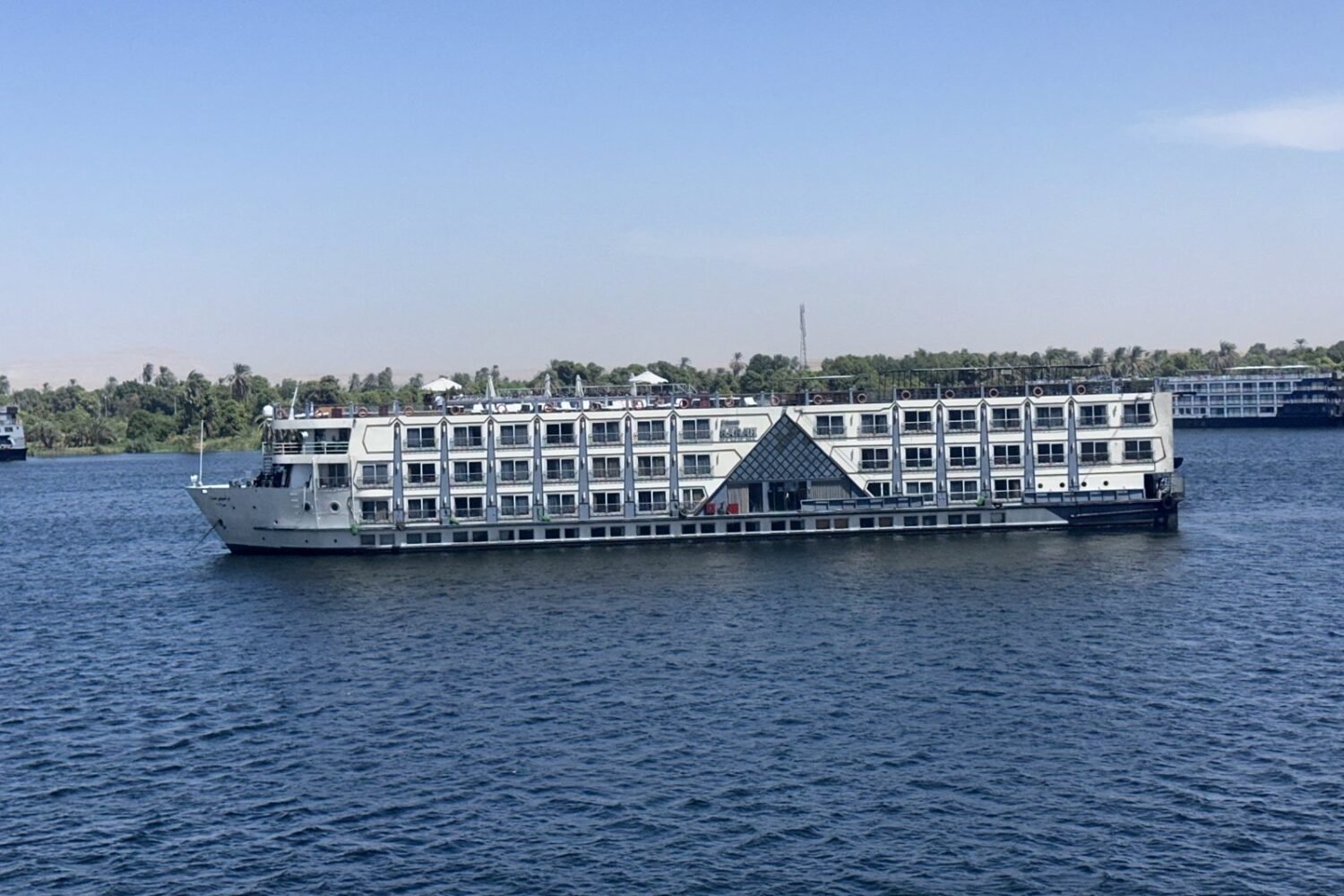 Princess Sarah II on the Nile, seen from the side