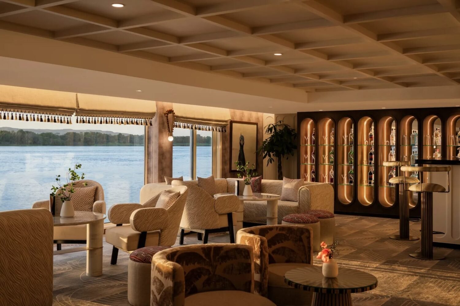 The bar on Tulip Nile cruise